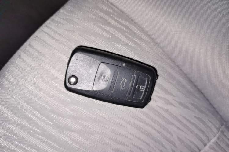 Used Wuling Hongguang 2020 1.2L S Base Model China VI LSI Vehicle Key