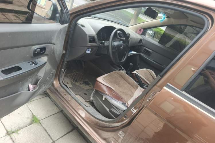 Used Wuling Hongguang 2020 1.2L S Base Model China VI LSI Driver Seat