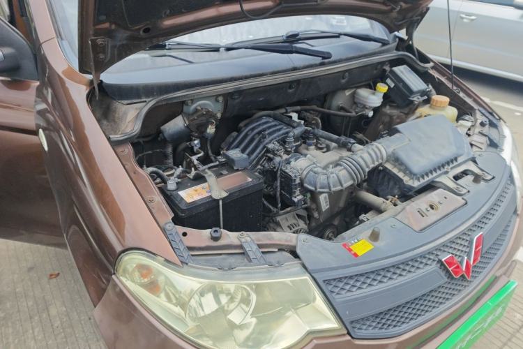 Used Wuling Hongguang 2020 1.2L S Base Model China VI LSI Engine Bay Right