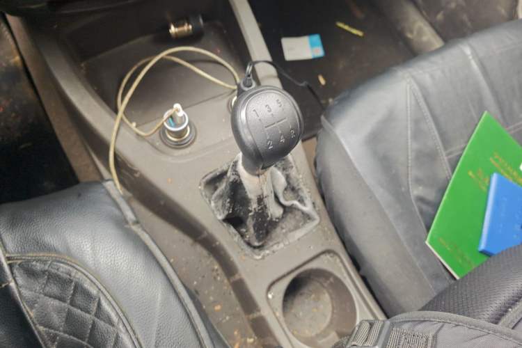 Used Wuling Hongguang 2020 1.2L S Base Model China VI LSI Gear Lever