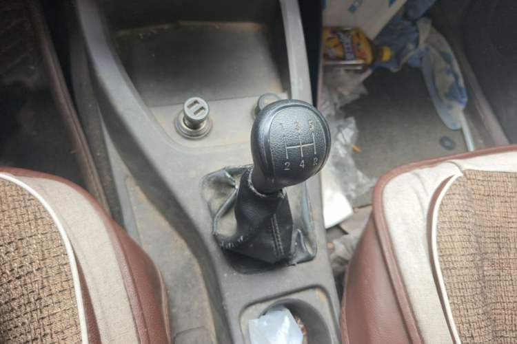 Used Wuling Hongguang 2020 1.2L S Base Model China VI LSI Gear Lever