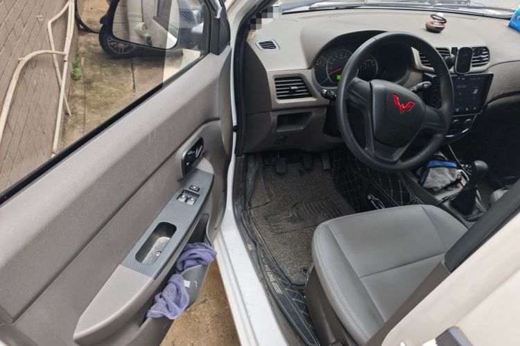 Used Wuling Hongguang 2020 1.2L S Base Model China VI LSI Driver Seat