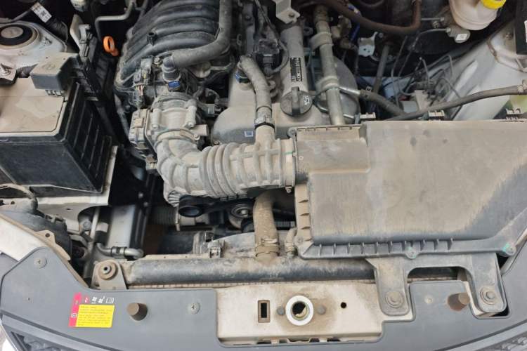 Used Wuling Hongguang 2020 1.2L S Base Model China VI LSI Engine Bay