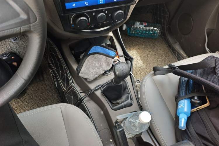Used Wuling Hongguang 2020 1.2L S Base Model China VI LSI Gear Lever