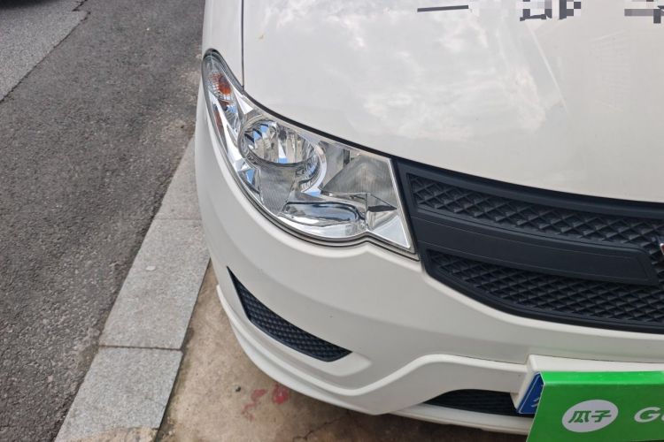 Used Wuling Hongguang 2020 1.2L S Base Model China VI LSI Right Front Headlight