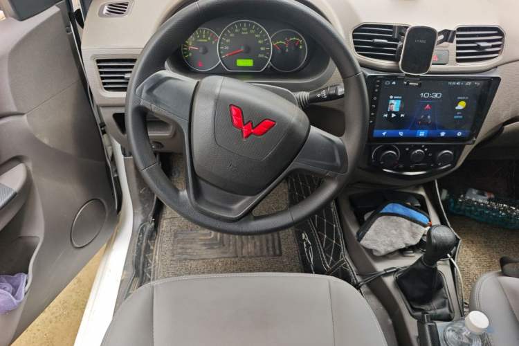 Used Wuling Hongguang 2020 1.2L S Base Model China VI LSI Steering Wheel