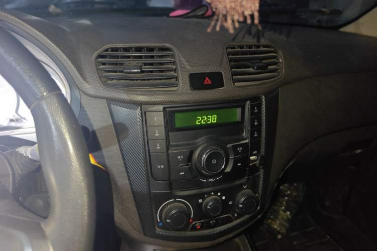 Used Wuling Hongguang 2020 1.2L S Base Model China VI LSI Audio And AC Panel