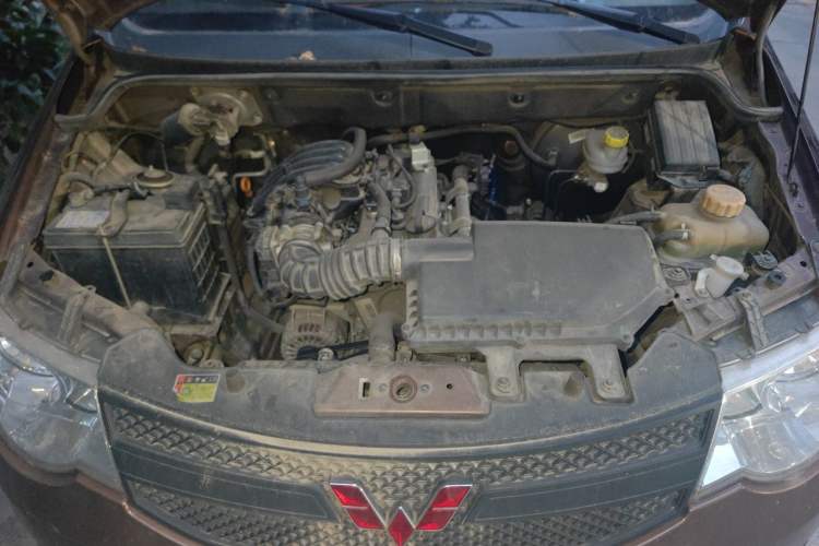 Used Wuling Hongguang 2020 1.2L S Base Model China VI LSI Engine Bay