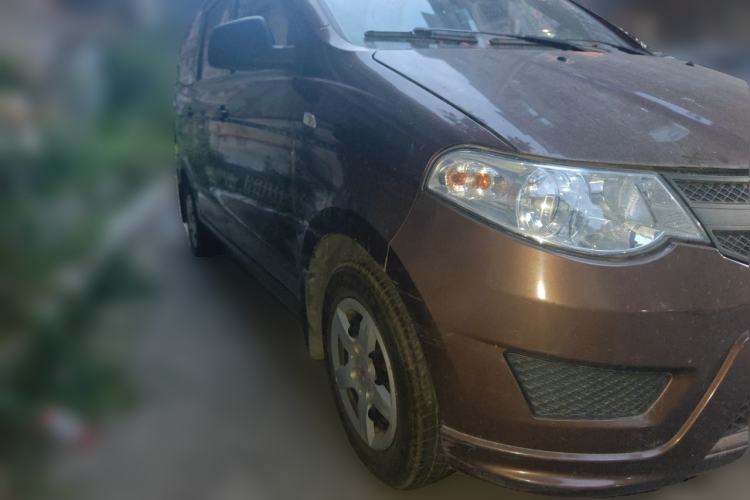 Used Wuling Hongguang 2020 1.2L S Base Model China VI LSI Front Right 45 Deg