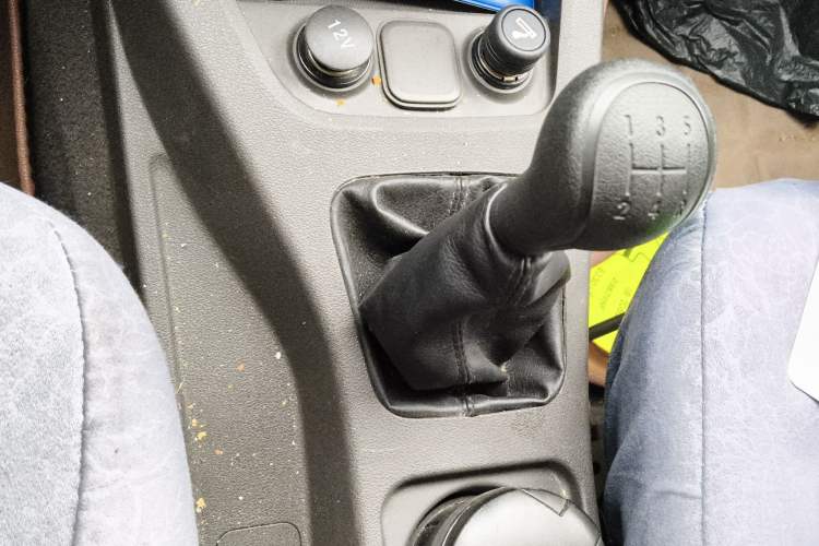 Used Wuling Hongguang 2020 1.2L S Base Model China VI LSI Gear Lever