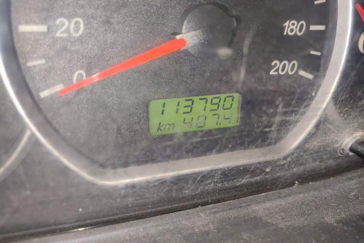 Used Wuling Hongguang 2020 1.2L S Base Model China VI LSI Odometer Close Up