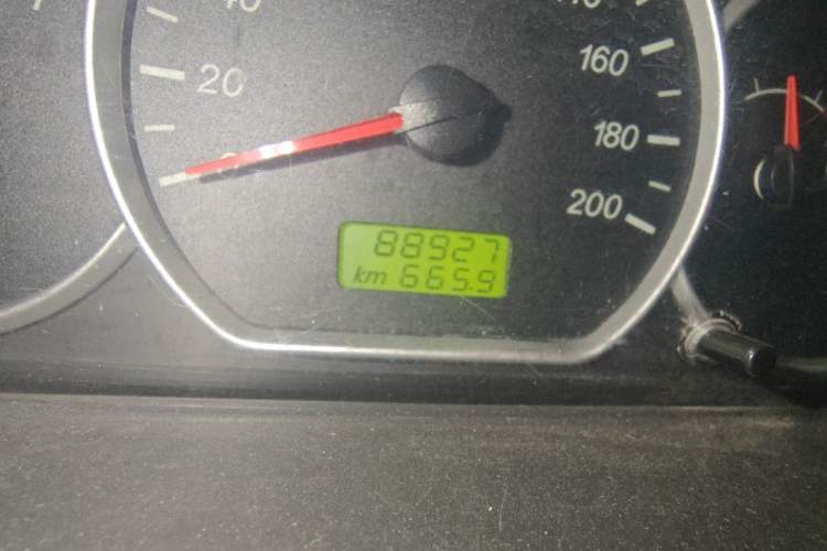 Used Wuling Hongguang 2020 1.2L S Base Model China VI LSI Odometer Close Up