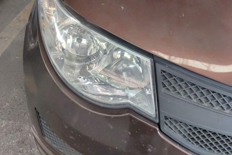 Used Wuling Hongguang 2020 1.2L S Base Model China VI LSI Right Front Headlight
