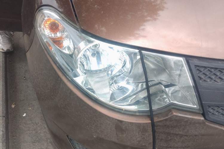Used Wuling Hongguang 2020 1.2L S Base Model China VI LSI Right Front Headlight