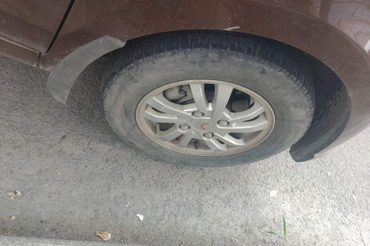 Used Wuling Hongguang 2020 1.2L S Base Model China VI LSI Right Front Wheel Hub