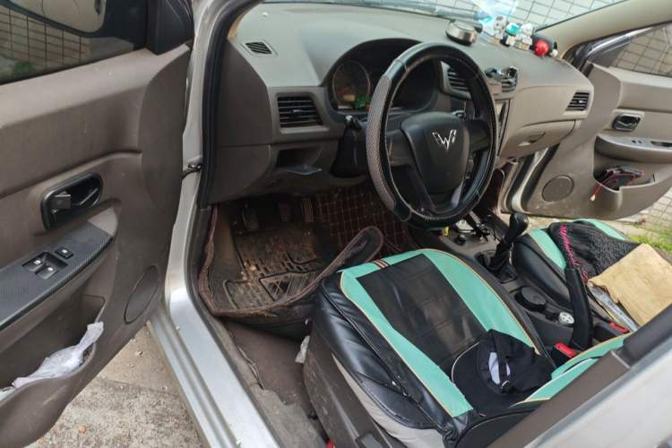 Used Wuling Hongguang 2020 1.2L S Base Model China VI LSI Driver Seat