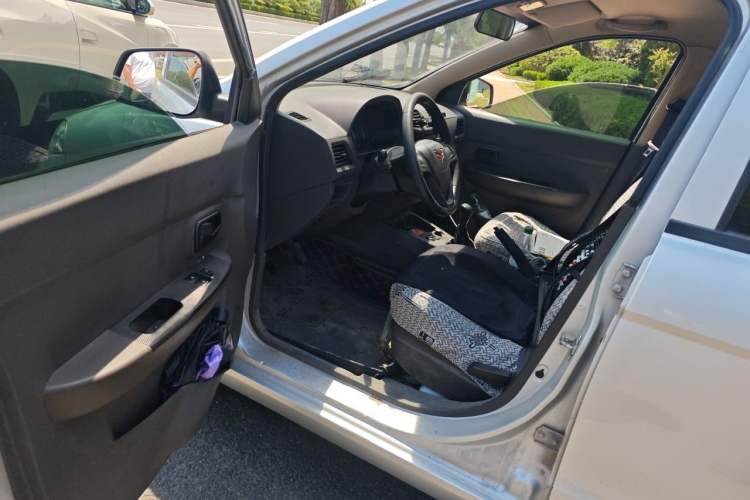 Used Wuling Hongguang 2020 1.2L S Base Model China VI LSI Driver Seat
