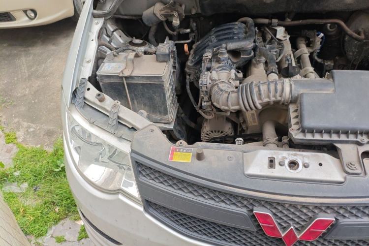 Used Wuling Hongguang 2020 1.2L S Base Model China VI LSI Engine Bay Right