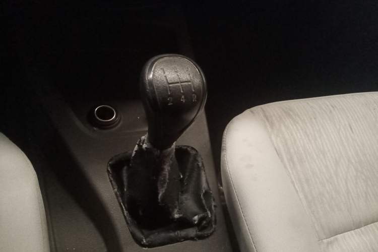 Used Wuling Hongguang 2020 1.2L S Base Model China VI LSI Gear Lever