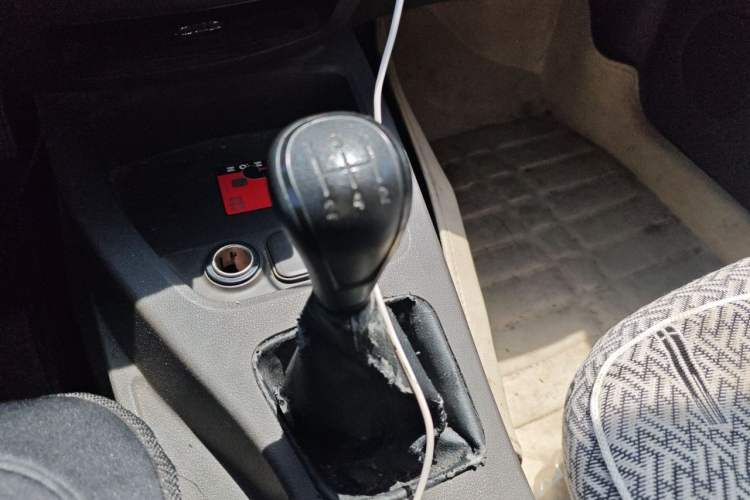 Used Wuling Hongguang 2020 1.2L S Base Model China VI LSI Gear Lever