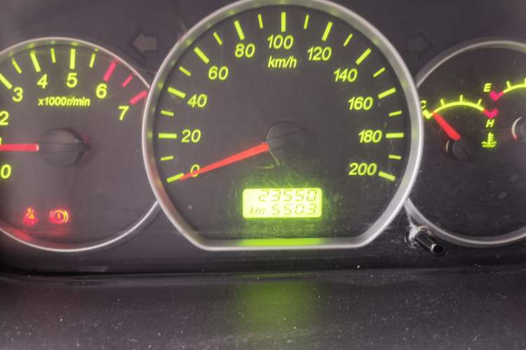 Used Wuling Hongguang 2020 1.2L S Base Model China VI LSI Odometer Close Up