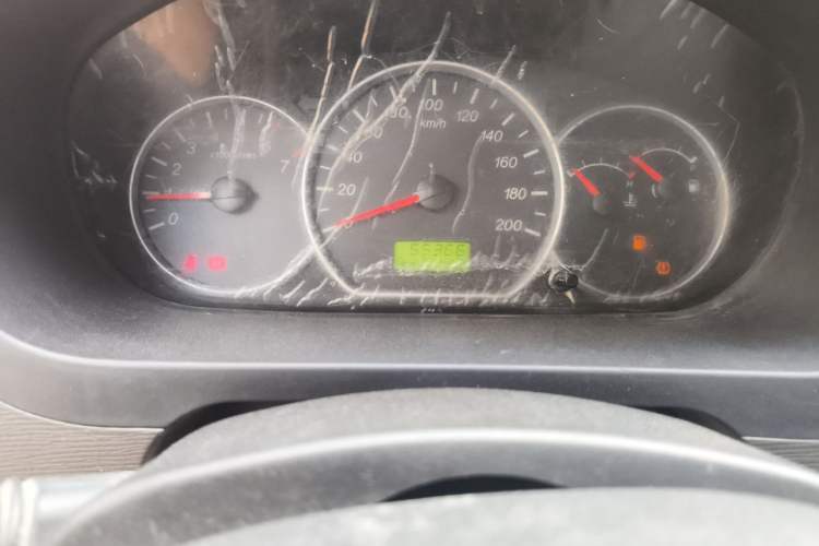 Used Wuling Hongguang 2020 1.2L S Base Model China VI LSI Odometer Close Up