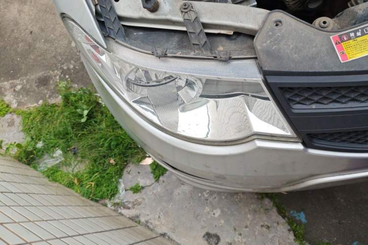 Used Wuling Hongguang 2020 1.2L S Base Model China VI LSI Right Front Headlight