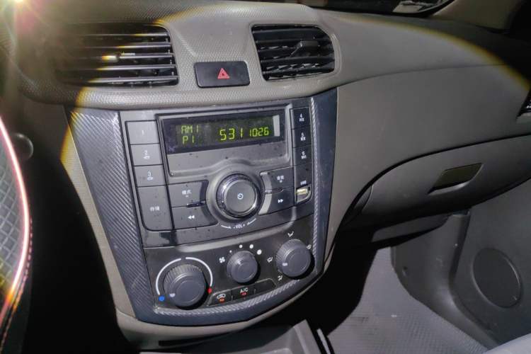 Used Wuling Hongguang 2020 1.2L S Base Model China VI LSI Audio And AC Panel