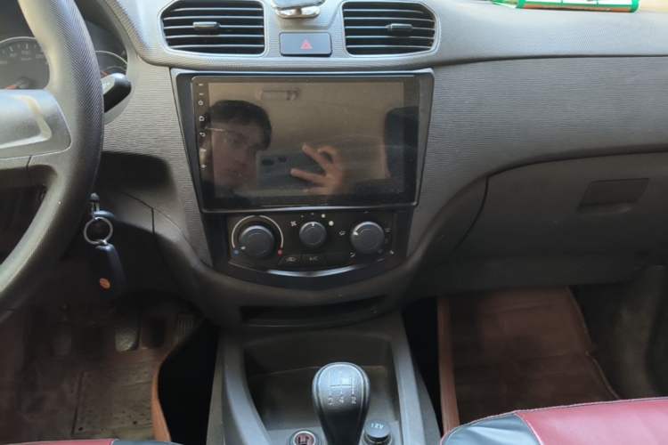 Used Wuling Hongguang 2020 1.2L S Base Model China VI LSI Audio And AC Panel