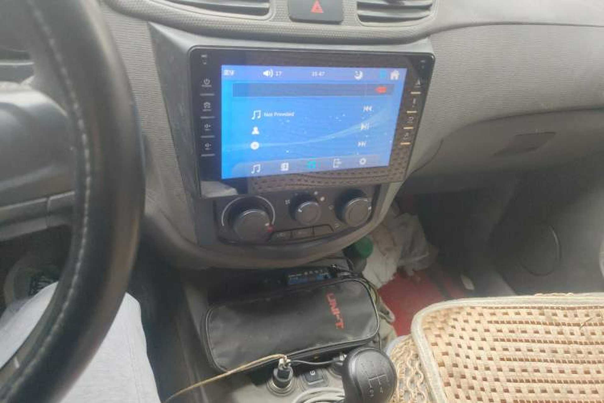 Used Wuling Hongguang 2020 1.2L S Base Model China VI LSI Audio And AC Panel