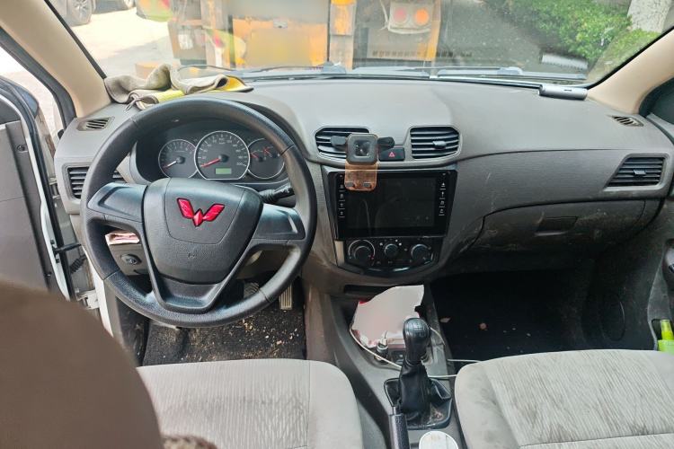 Used Wuling Hongguang 2020 1.2L S Base Model China VI LSI Center Console