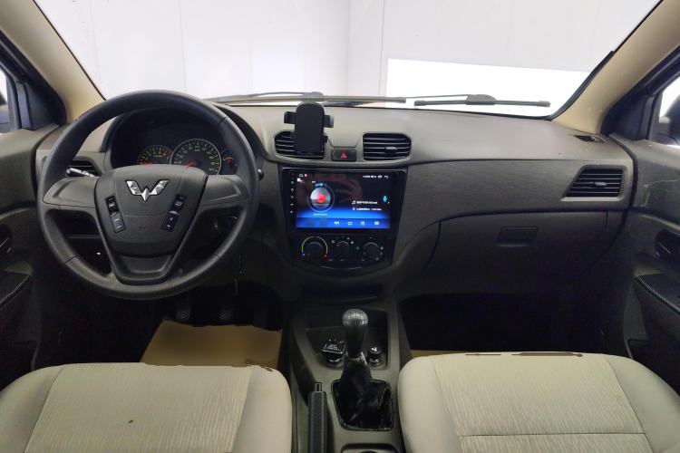 Used Wuling Hongguang 2020 1.2L S Base Model China VI LSI Center Console