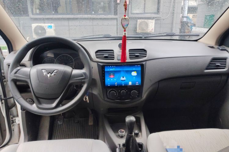 Used Wuling Hongguang 2020 1.2L S Base Model China VI LSI Center Console