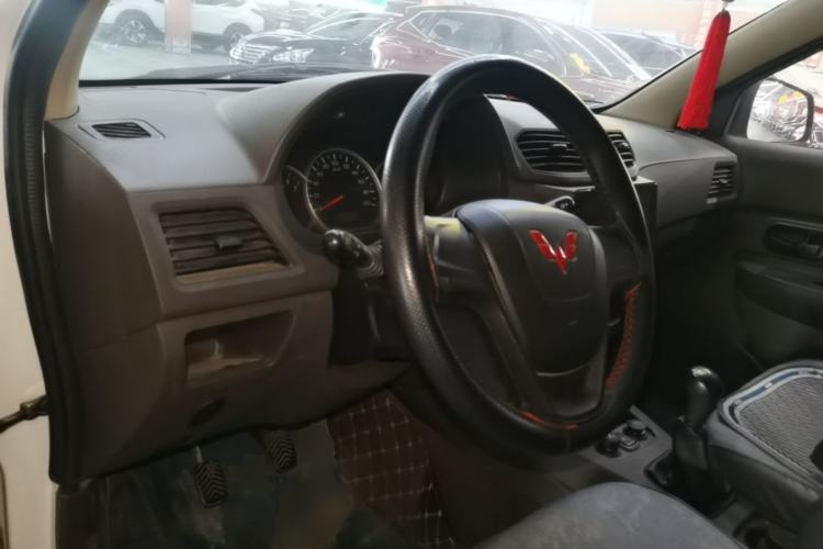 Used Wuling Hongguang 2020 1.2L S Base Model China VI LSI Center Console