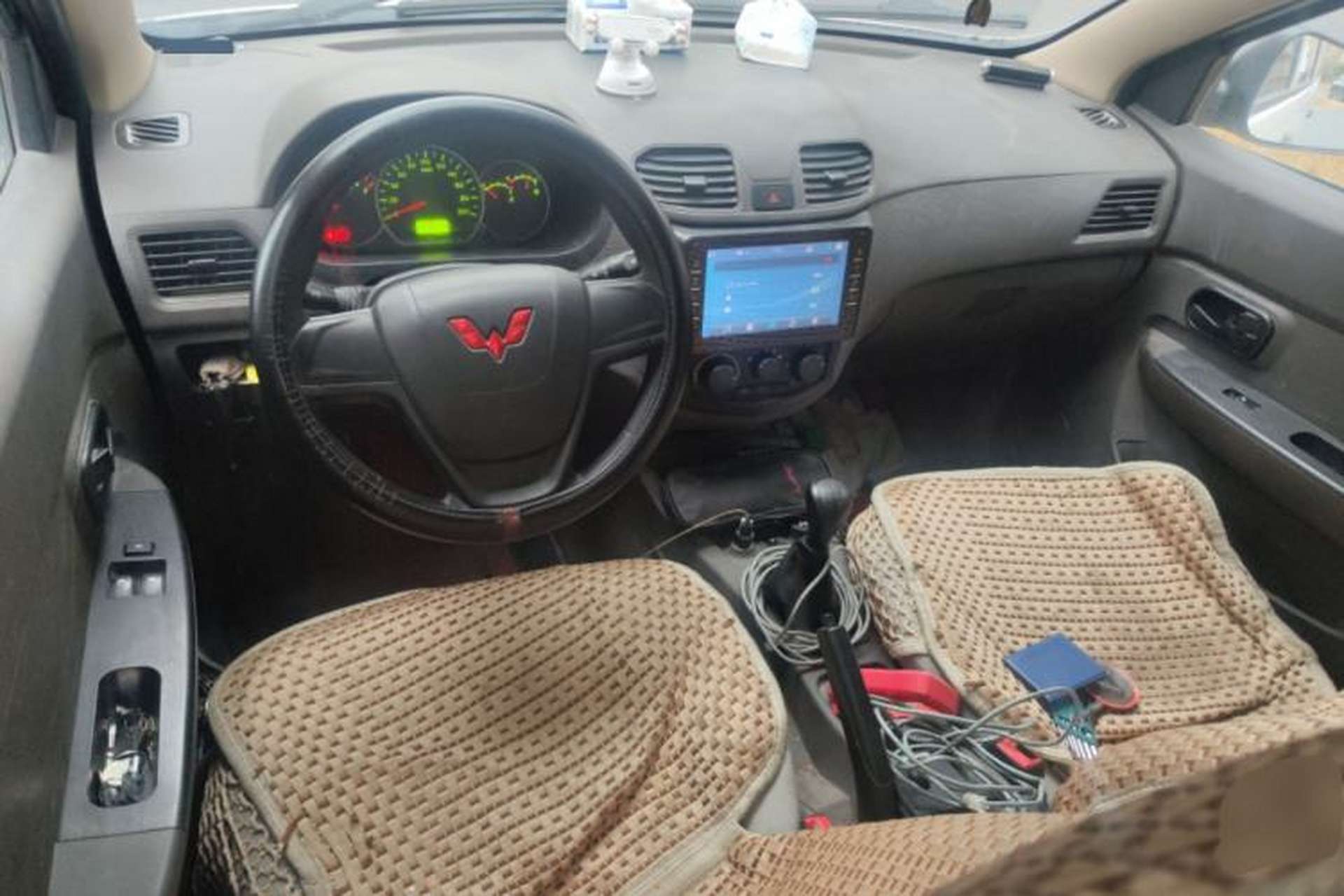 Used Wuling Hongguang 2020 1.2L S Base Model China VI LSI Center Console