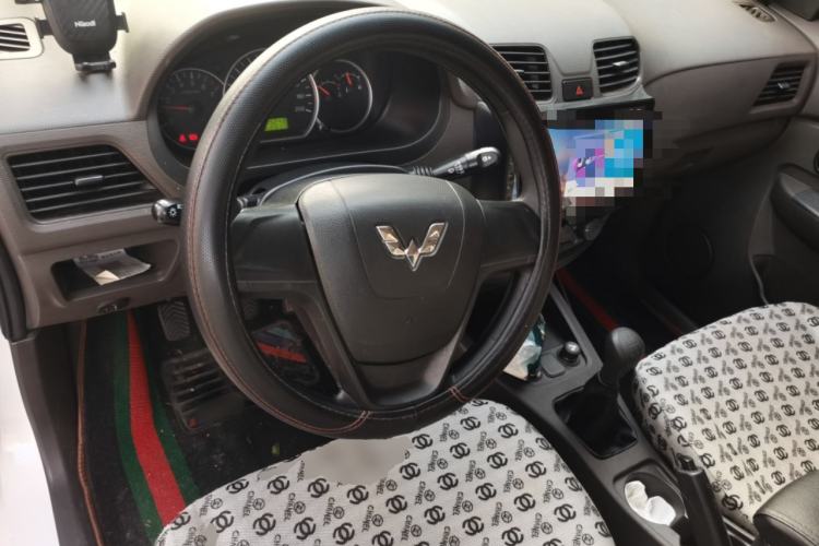 Used Wuling Hongguang 2020 1.2L S Base Model China VI LSI Center Console