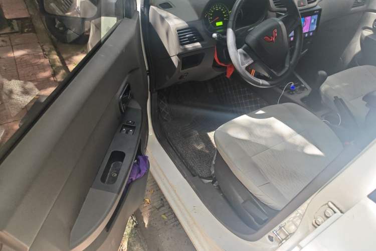 Used Wuling Hongguang 2020 1.2L S Base Model China VI LSI Driver Seat
