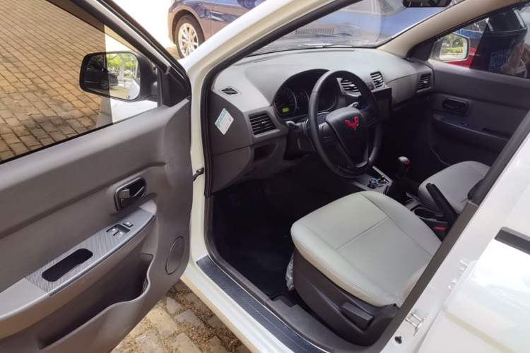 Used Wuling Hongguang 2020 1.2L S Base Model China VI LSI Driver Seat
