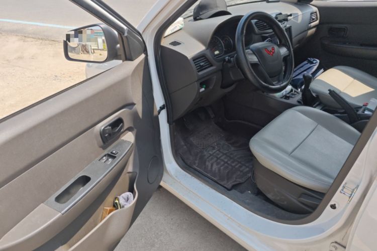 Used Wuling Hongguang 2020 1.2L S Base Model China VI LSI Driver Seat
