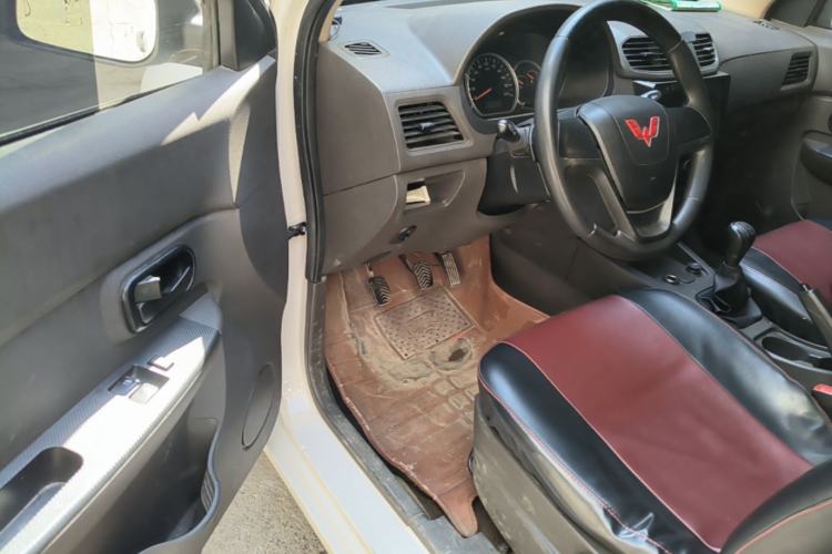 Used Wuling Hongguang 2020 1.2L S Base Model China VI LSI Driver Seat
