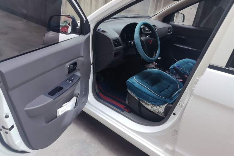 Used Wuling Hongguang 2020 1.2L S Base Model China VI LSI Driver Seat