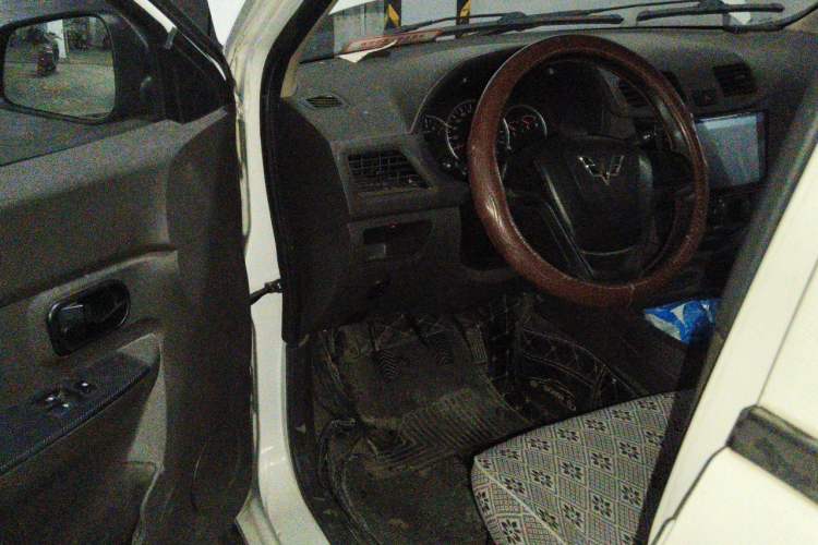 Used Wuling Hongguang 2020 1.2L S Base Model China VI LSI Driver Seat