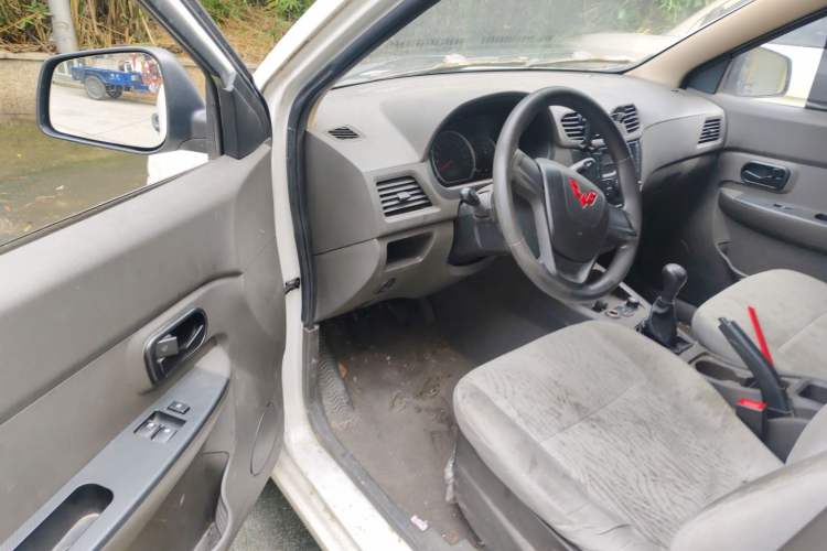 Used Wuling Hongguang 2020 1.2L S Base Model China VI LSI Driver Seat