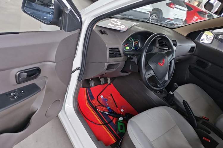 Used Wuling Hongguang 2020 1.2L S Base Model China VI LSI Driver Seat
