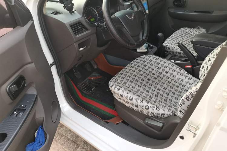Used Wuling Hongguang 2020 1.2L S Base Model China VI LSI Driver Seat