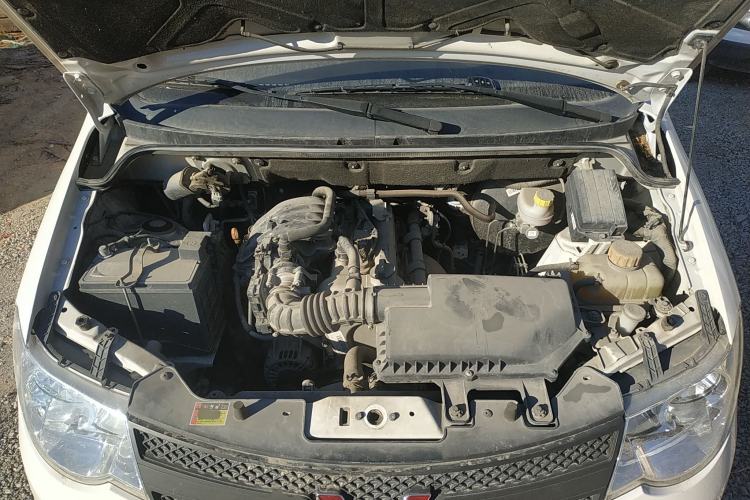 Used Wuling Hongguang 2020 1.2L S Base Model China VI LSI Engine Bay