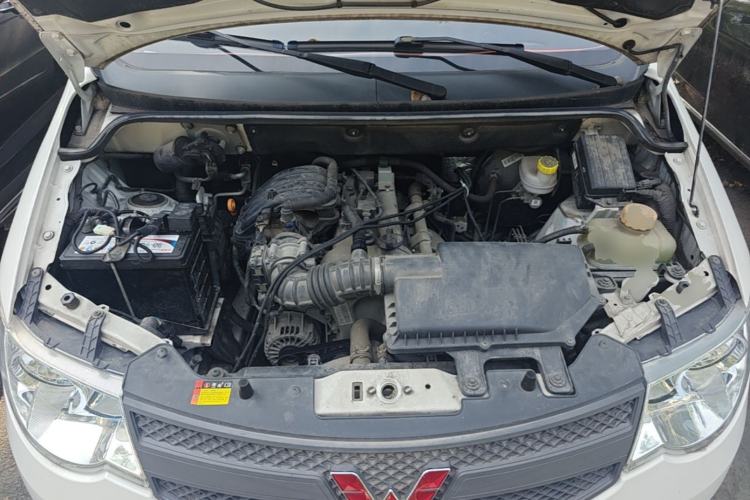 Used Wuling Hongguang 2020 1.2L S Base Model China VI LSI Engine Bay
