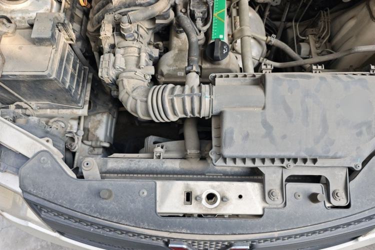 Used Wuling Hongguang 2020 1.2L S Base Model China VI LSI Engine Bay