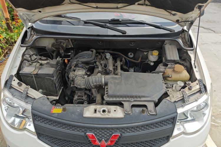 Used Wuling Hongguang 2020 1.2L S Base Model China VI LSI Engine Bay