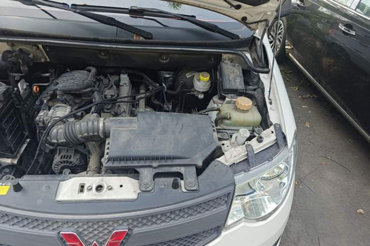 Used Wuling Hongguang 2020 1.2L S Base Model China VI LSI Engine Bay Left